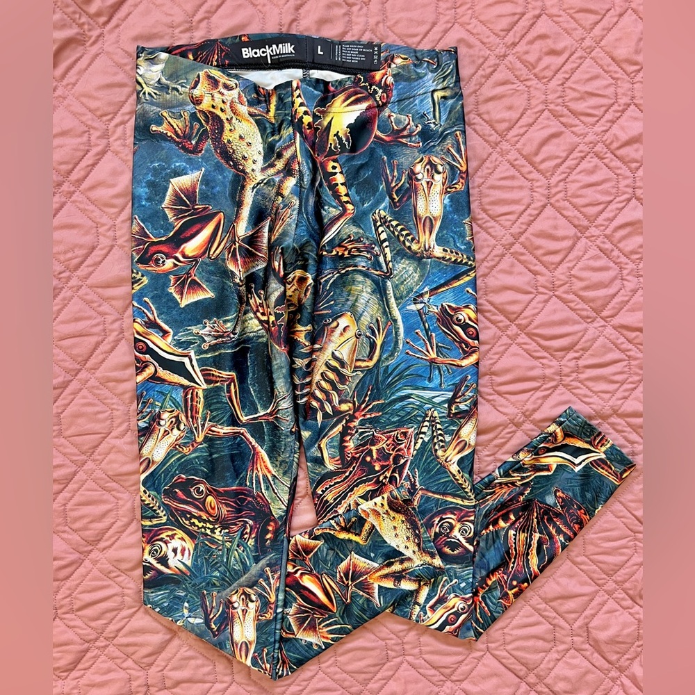 Blackmilk Haekel’s Dinner Leggings, size L